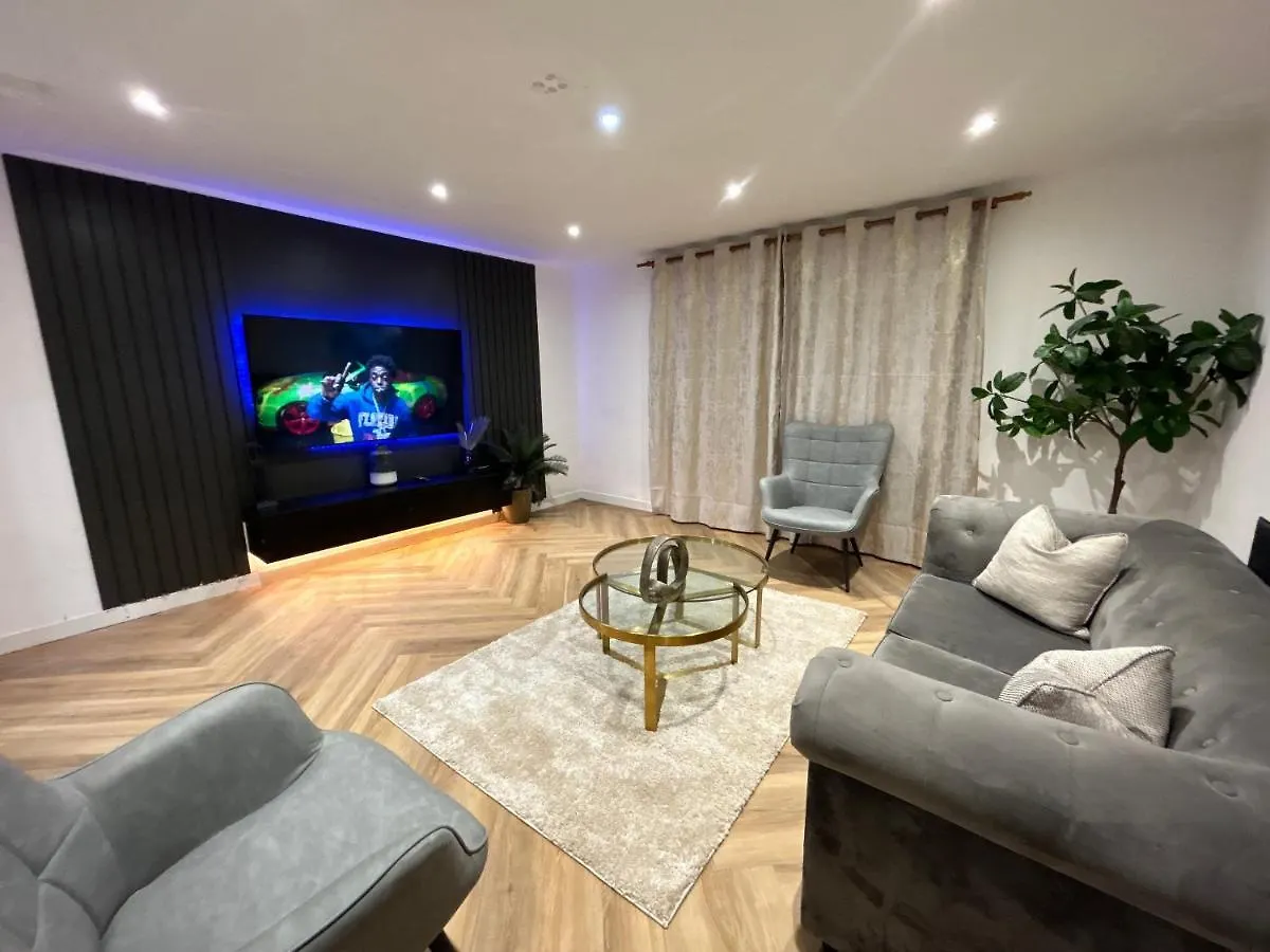 Bella-Ruiz Home For Your Perfect Staycation London 0*,