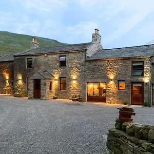 https://red-squirrel-cottage.yorkshirehotels.net